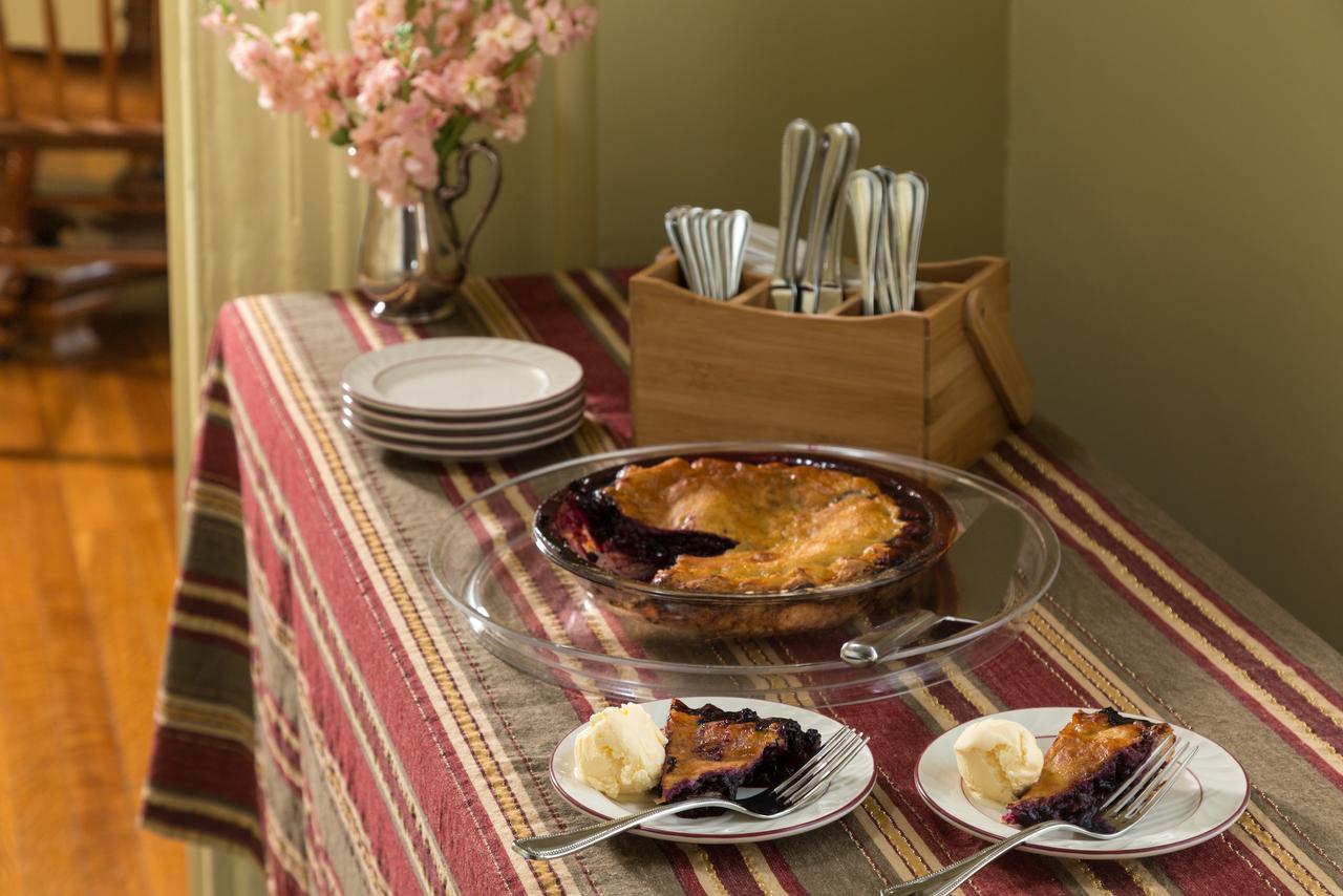 Bed and breakfast Rockland Talbot House Extérieur photo