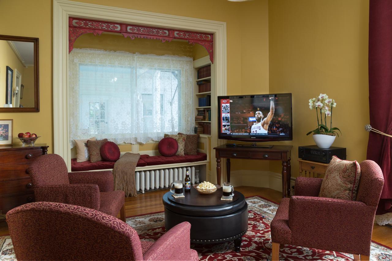 Bed and breakfast Rockland Talbot House Extérieur photo