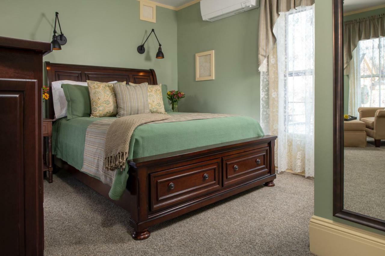 Bed and breakfast Rockland Talbot House Extérieur photo